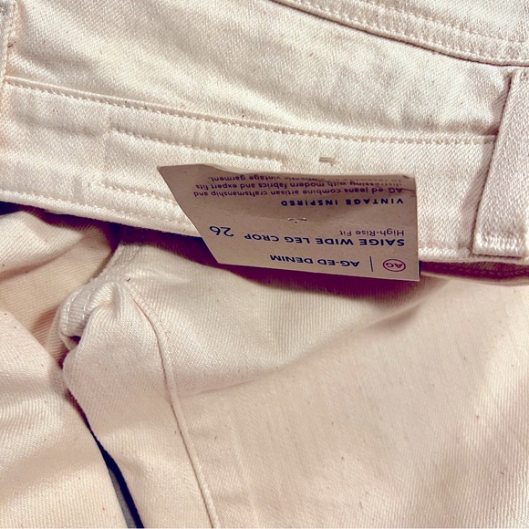 AG Saige Wide Leg Crop NWT Size 26 Front Rise: 10 1/4" - Picture 9 of 9